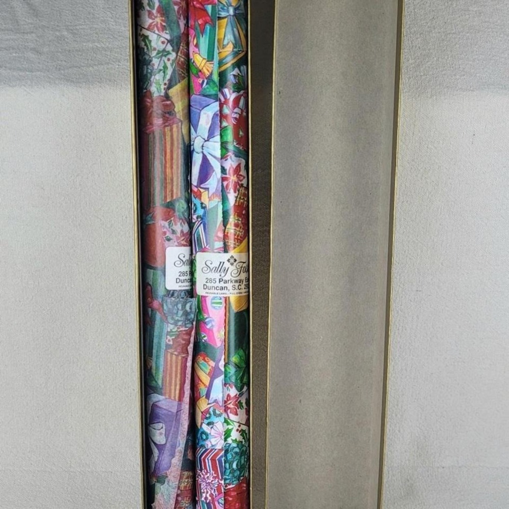 Vintage Sally Foster Christmas Wrapping Paper and Tissue Paper Box‎ Set - New